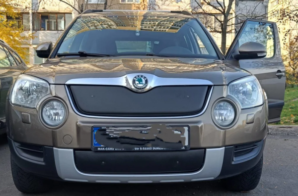 Зимова решітка Skoda Yeti 2009-2013