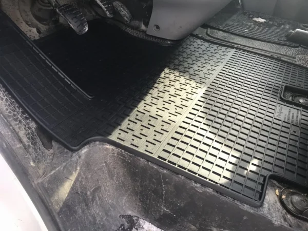 Килимки в салон Opel Vivaro 2001-2015 Polytep - Зображення 2