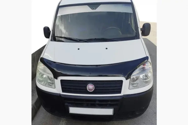 Дефлектор капоту на Fiat Doblo 2005-2010