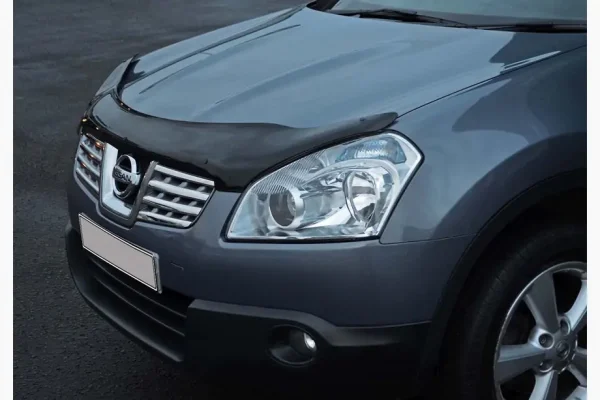 Дефлектор капоту на Nissan Qashqai 2007-2010