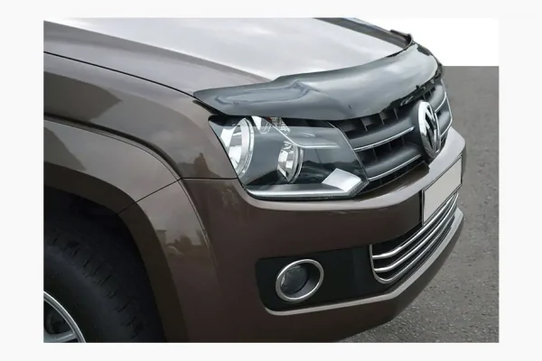 Дефлектор капоту на Volkswagen Amarok з 2010 року