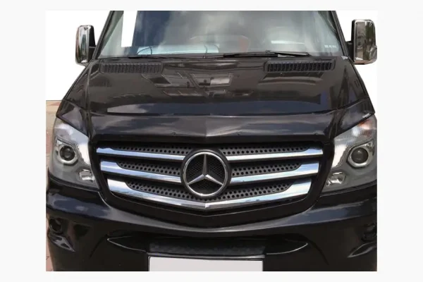 Дефлектор капоту на Mercedes Sprinter з 2013 року