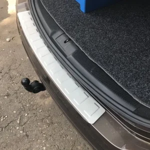Накладка на задній бампер Volkswagen Sharan з 2010 року Carmos