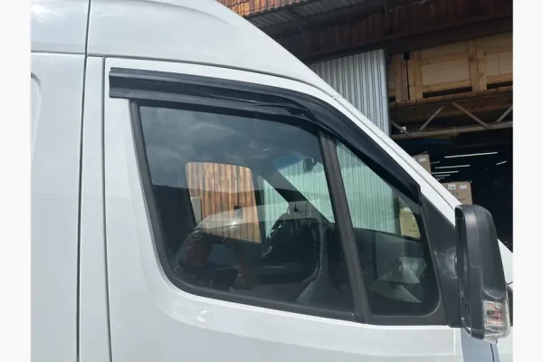 Вітровики на Mercedes Sprinter W907 W910