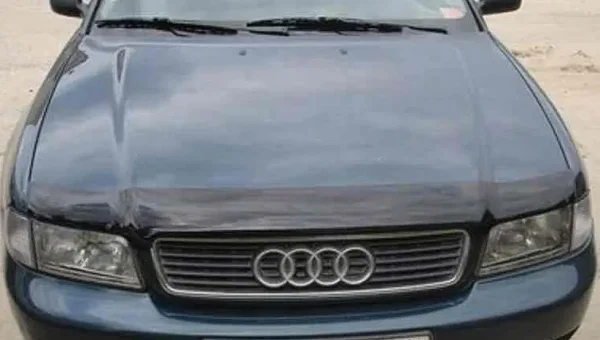 Дефлектор капоту на Audi A4 (8D,B5) 1994-2001 VIP Tuning