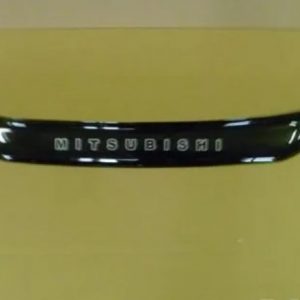 Дефлектор капоту на Mitsubishi L200 1996-2006 VIP Tuning