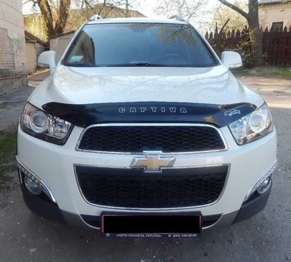 Дефлектор капоту на Chevrolet Captiva з 2012 року VIP Tuning