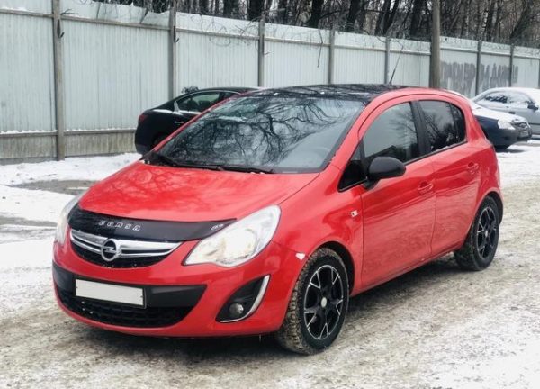 Дефлектор капоту на Opel Corsa D з 2007 року VIP Tuning