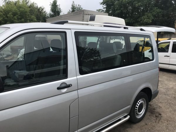Рейлінги Хром Довга база, Пластикові ніжки на Volkswagen T5 Caravelle 2004-2010 років.