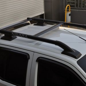 Рейлінги з перемичками (2 шт чорні) на Nissan Navara/NP300 з 2016 року